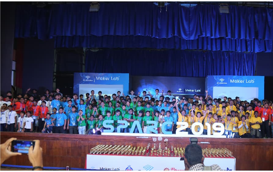 Young Students in Coding and Robotics Competition